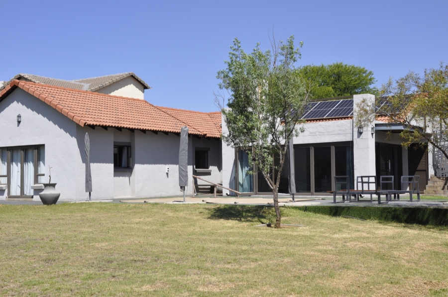 3 Bedroom Property for Sale in La Camargue Private Country Estate North West